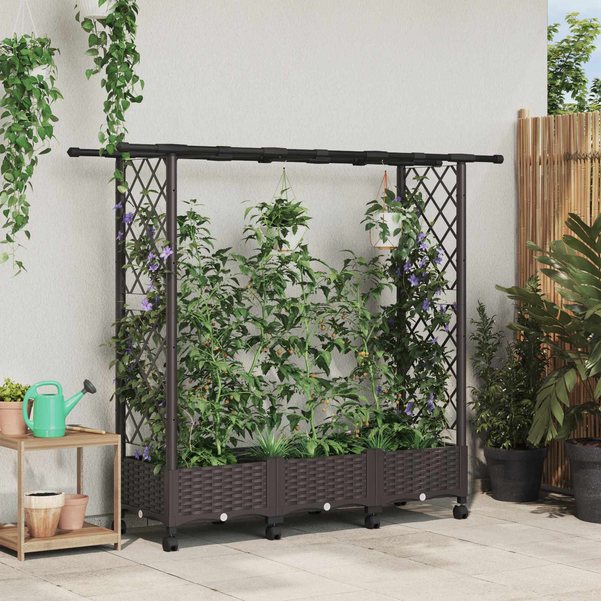 vidaXL Verhoogd Bed met Trellis en Dak Bruin 124 x 40 x 129 cm PP