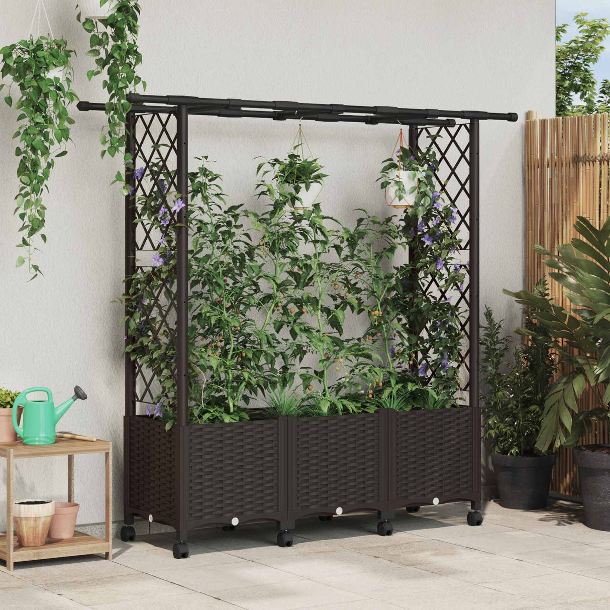 vidaXL Verhoogd Bed met Trellis en Dak Bruin 124 x 40 x 129 cm PP
