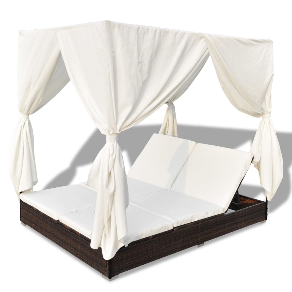 vidaXL Loungebed met gordijnen poly rattan bruin