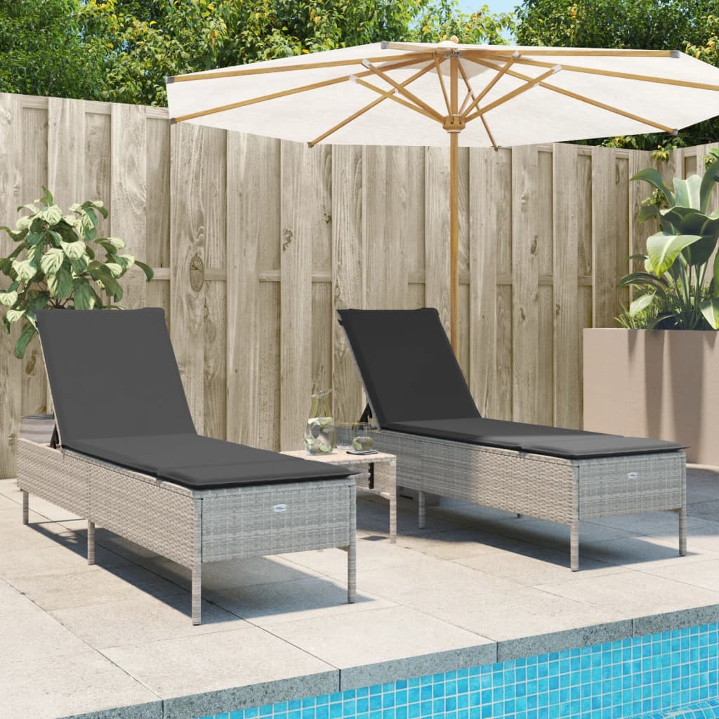 vidaXL Ligstoelen 2 st met kussens poly rattan zwart