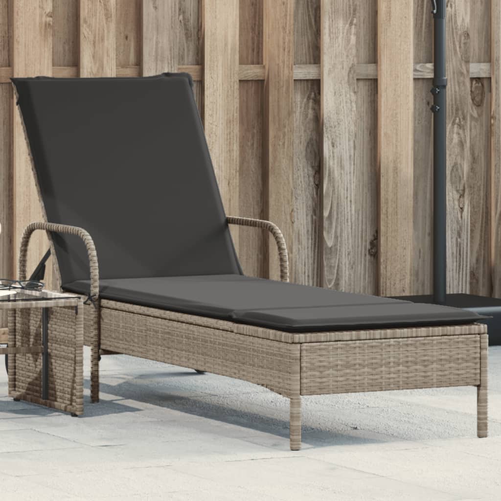 vidaXL Ligbed met wielen en kussen poly rattan zwart