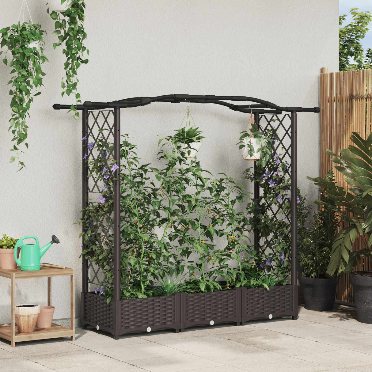 vidaXL Verhoogd Bed met Trellis en Dak Bruin 124 x 40 x 129 cm PP