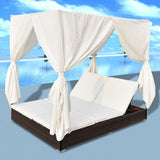 vidaXL Loungebed met gordijnen poly rattan bruin