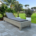 vidaXL Ligbed met kussen poly rattan zwart