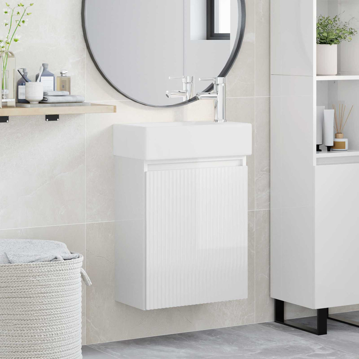 vidaXL Bathroom Cabinet with Faucet White 45.5 x 22.5 x 84 cm